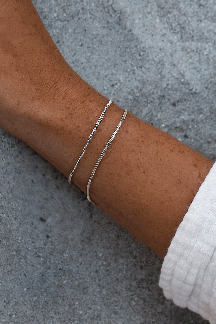 צמיד לאישה - SQUARE CHAIN BRACELET